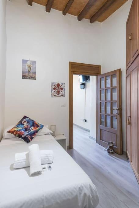 Unyca - Santa Croce Cozy Apartment Флоренция Екстериор снимка