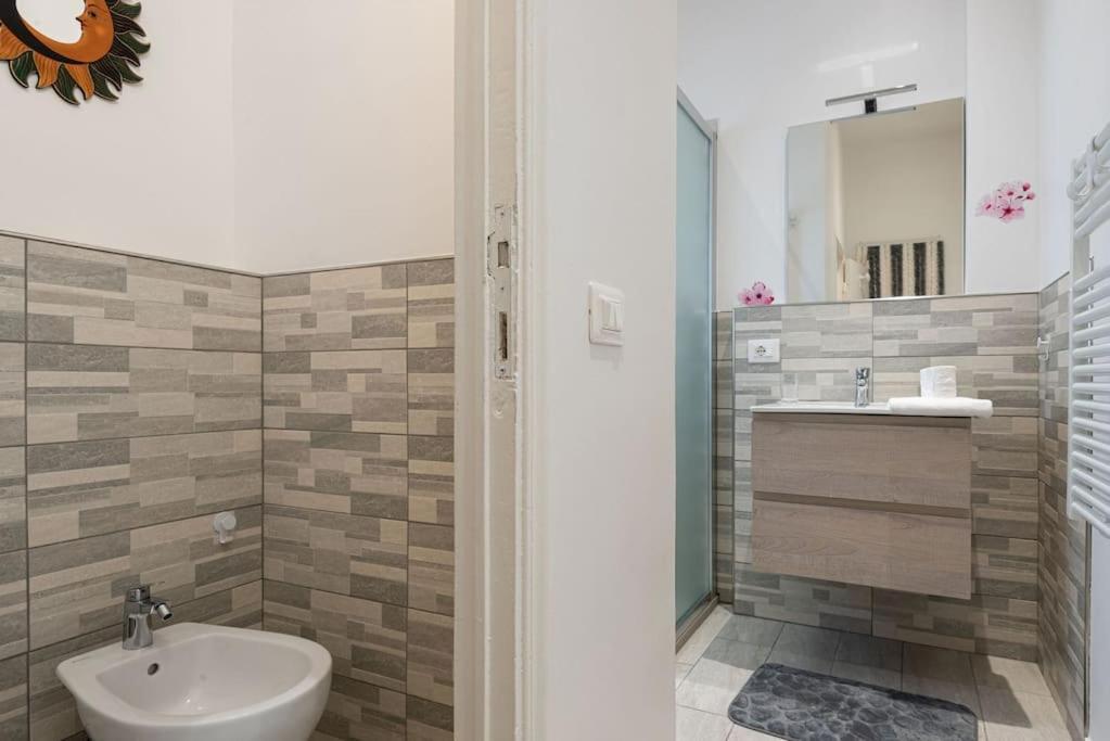Unyca - Santa Croce Cozy Apartment Флоренция Екстериор снимка